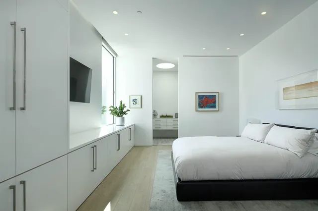 $8,990,000 | 4208 Beverly Drive, Highland Park, TX 75205