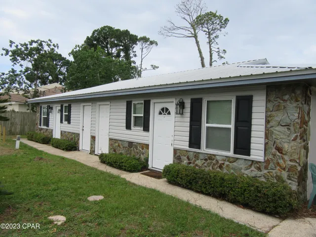 $1,345 | 2524 Beech Street, Unit A, Panama City, FL 32408