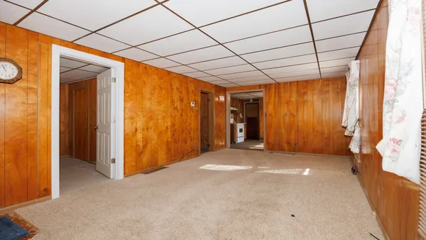$104,900 | 305 South Harrison Street, Colfax, IL 61728