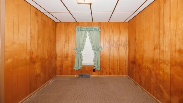 $109,900 | 305 South Harrison Street, Colfax, IL 61728