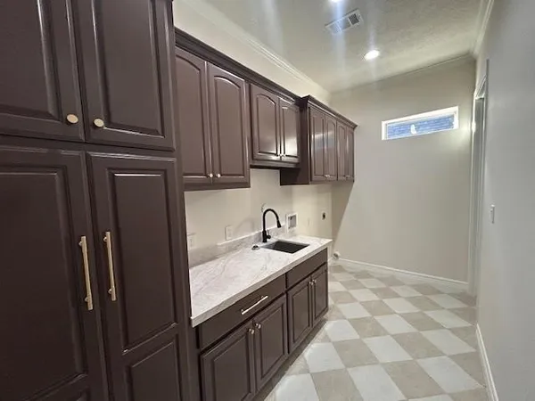 $485,520 | 6050 Dania, Beaumont, TX 77707