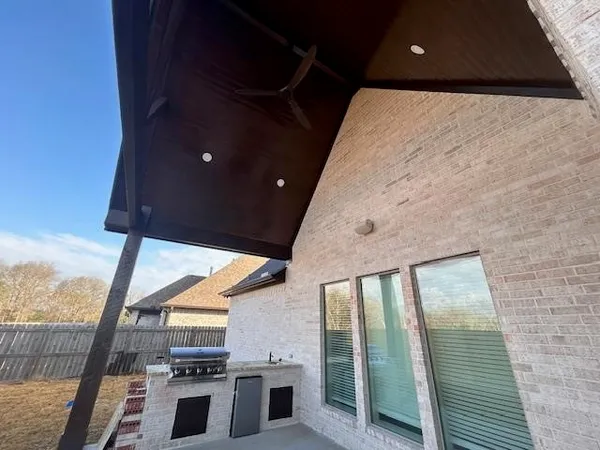 $485,520 | 6050 Dania, Beaumont, TX 77707