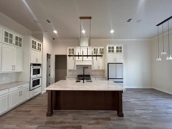$485,520 | 6050 Dania, Beaumont, TX 77707