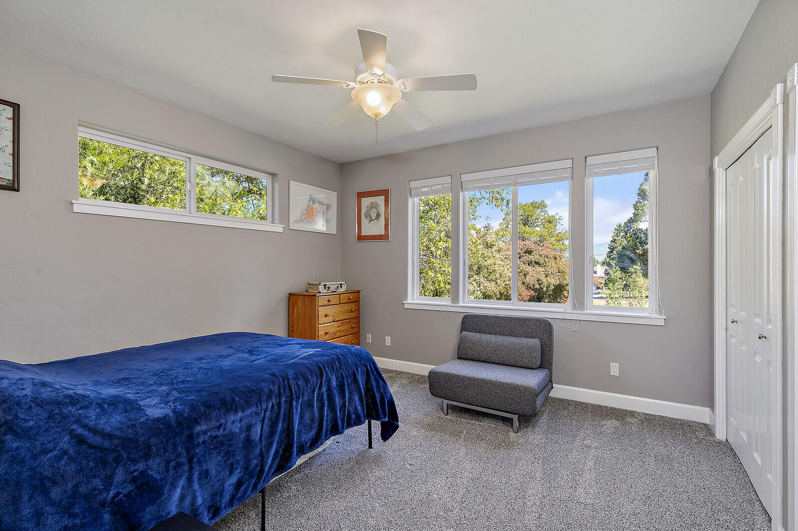 315 Summit Loop Grants Pass, OR 97527 - Photo 26 of 48 Second Bedroom!