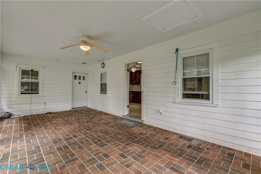 8138 Glass Road Hayes, VA 23072 - Photo 23 of 48
