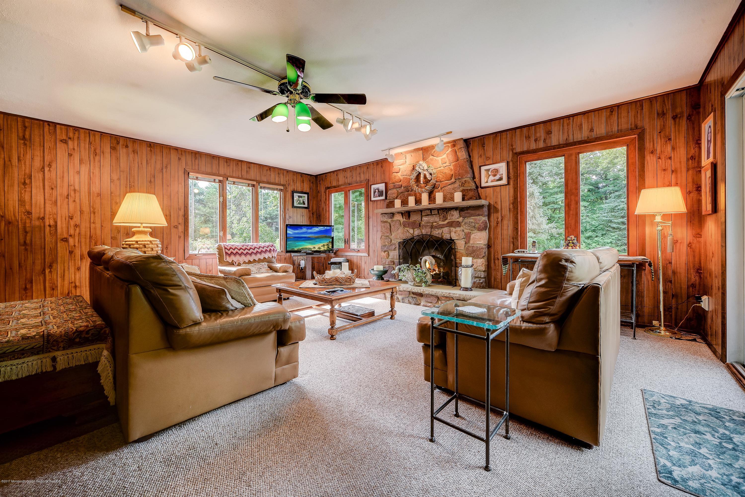 42 Strickland Road Freehold, NJ 07728 - Photo 8 of 26 Great Room