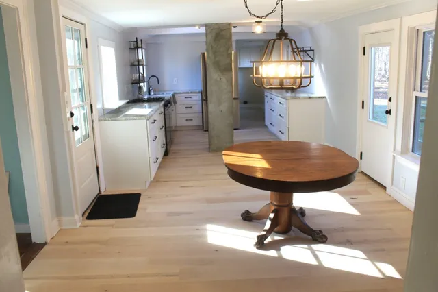 $527,000 | 22 Church Street, Kingston, NH 03848