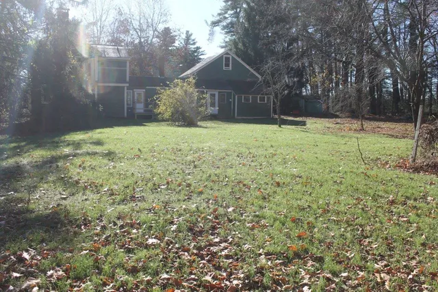 $527,000 | 22 Church Street, Kingston, NH 03848