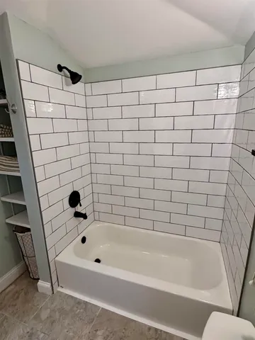 $527,000 | 22 Church Street, Kingston, NH 03848