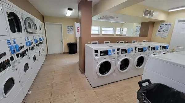 $1,199 | 4155 South Semoran Boulevard, Unit 4, Orlando, FL 32822