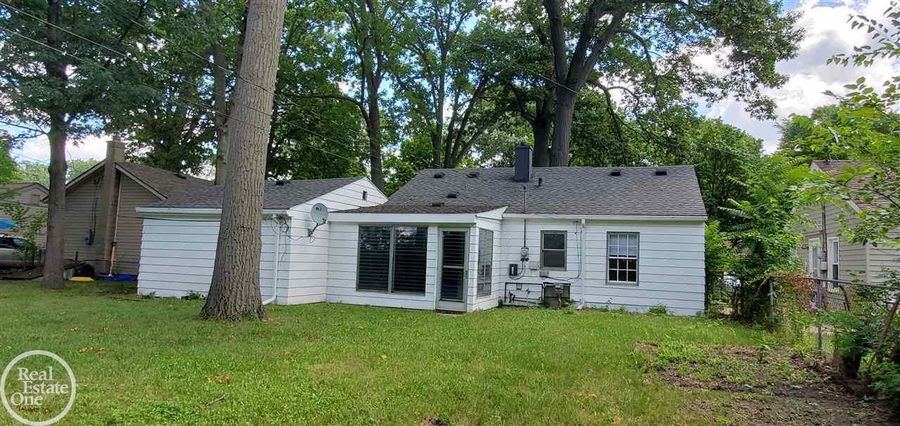 515 Stratford Road Ferndale, MI 48220 - Photo 21 of 22 50017931-20.JPG