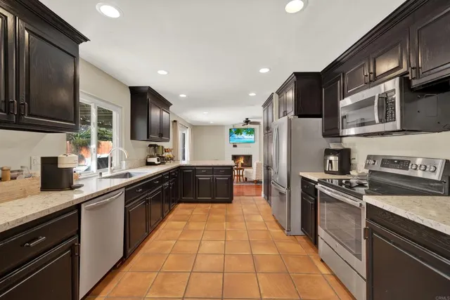 $1,099,000 | 2148 Estela Drive, El Cajon, CA 92020