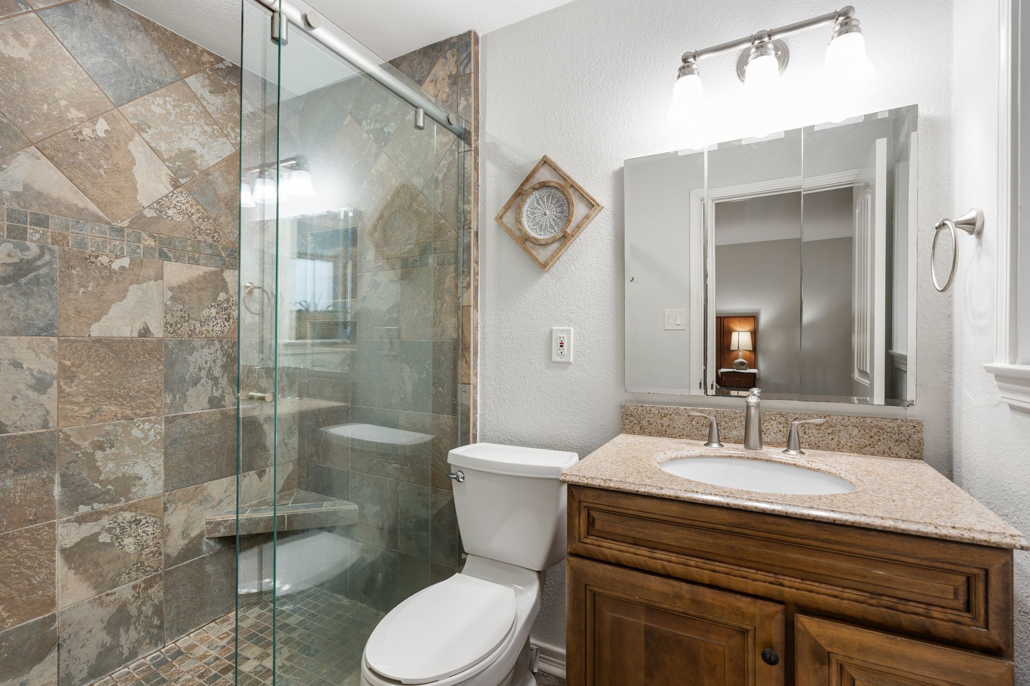 5658 Cartagena Street Houston, TX 77035 - Photo 2 of 33