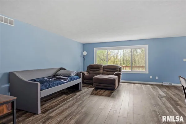 $425,000 | 3838 North 8th Street Road, Springfield, IL 62707