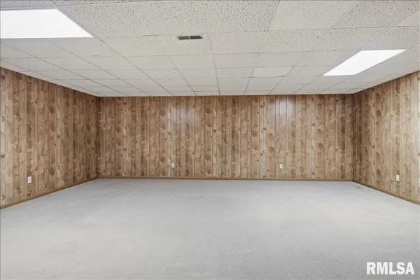 $425,000 | 3838 North 8th Street Road, Springfield, IL 62707