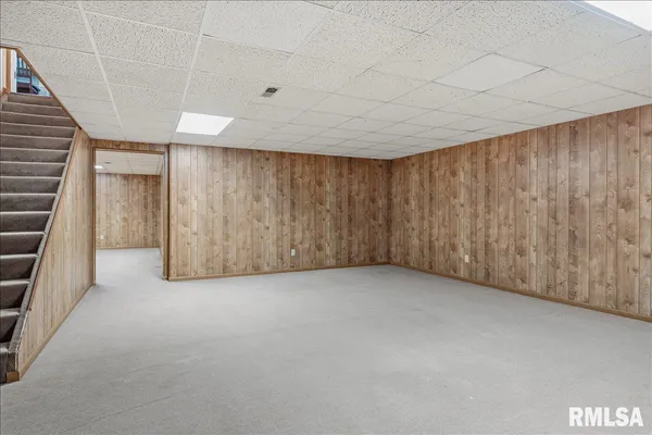 $425,000 | 3838 North 8th Street Road, Springfield, IL 62707