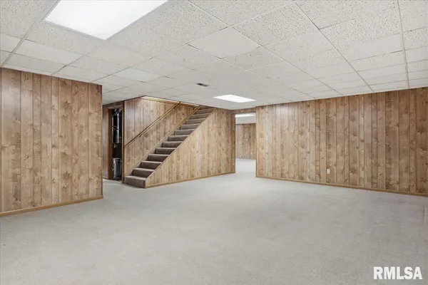 $425,000 | 3838 North 8th Street Road, Springfield, IL 62707