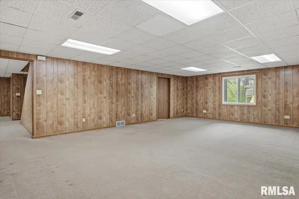 $425,000 | 3838 North 8th Street Road, Springfield, IL 62707