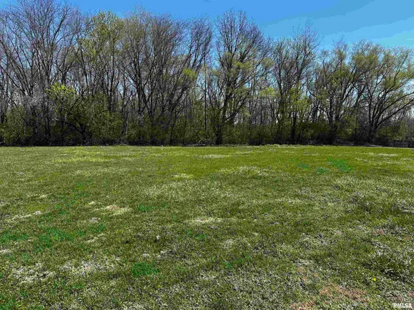 $425,000 | 3838 North 8th Street Road, Springfield, IL 62707