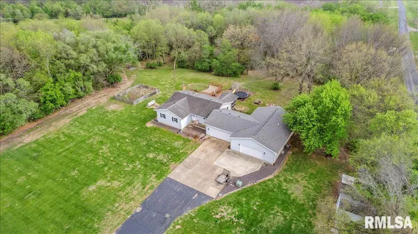 $425,000 | 3838 North 8th Street Road, Springfield, IL 62707