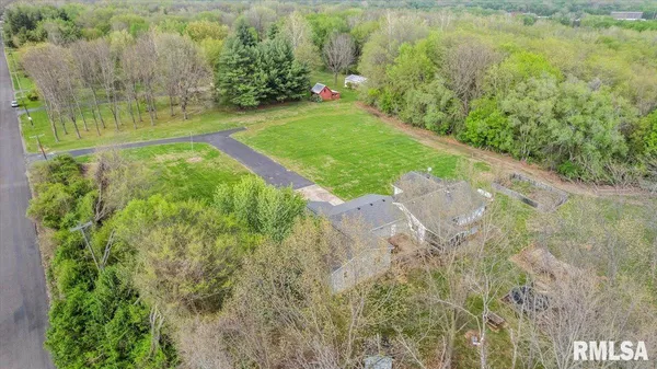 $425,000 | 3838 North 8th Street Road, Springfield, IL 62707