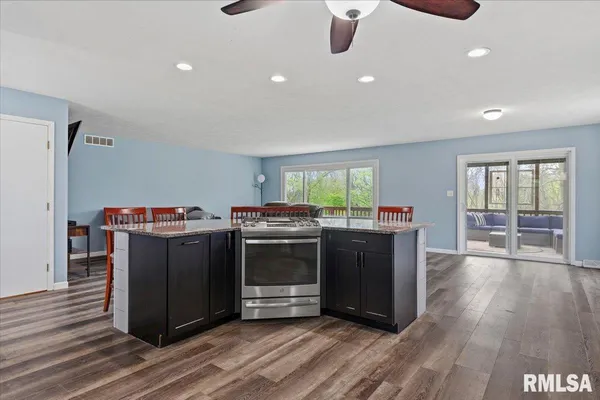 $425,000 | 3838 North 8th Street Road, Springfield, IL 62707