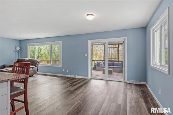 $425,000 | 3838 North 8th Street Road, Springfield, IL 62707