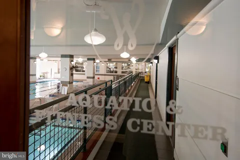 $349,900 | 307 Yoakum Parkway, Unit 1808, Alexandria, VA 22304