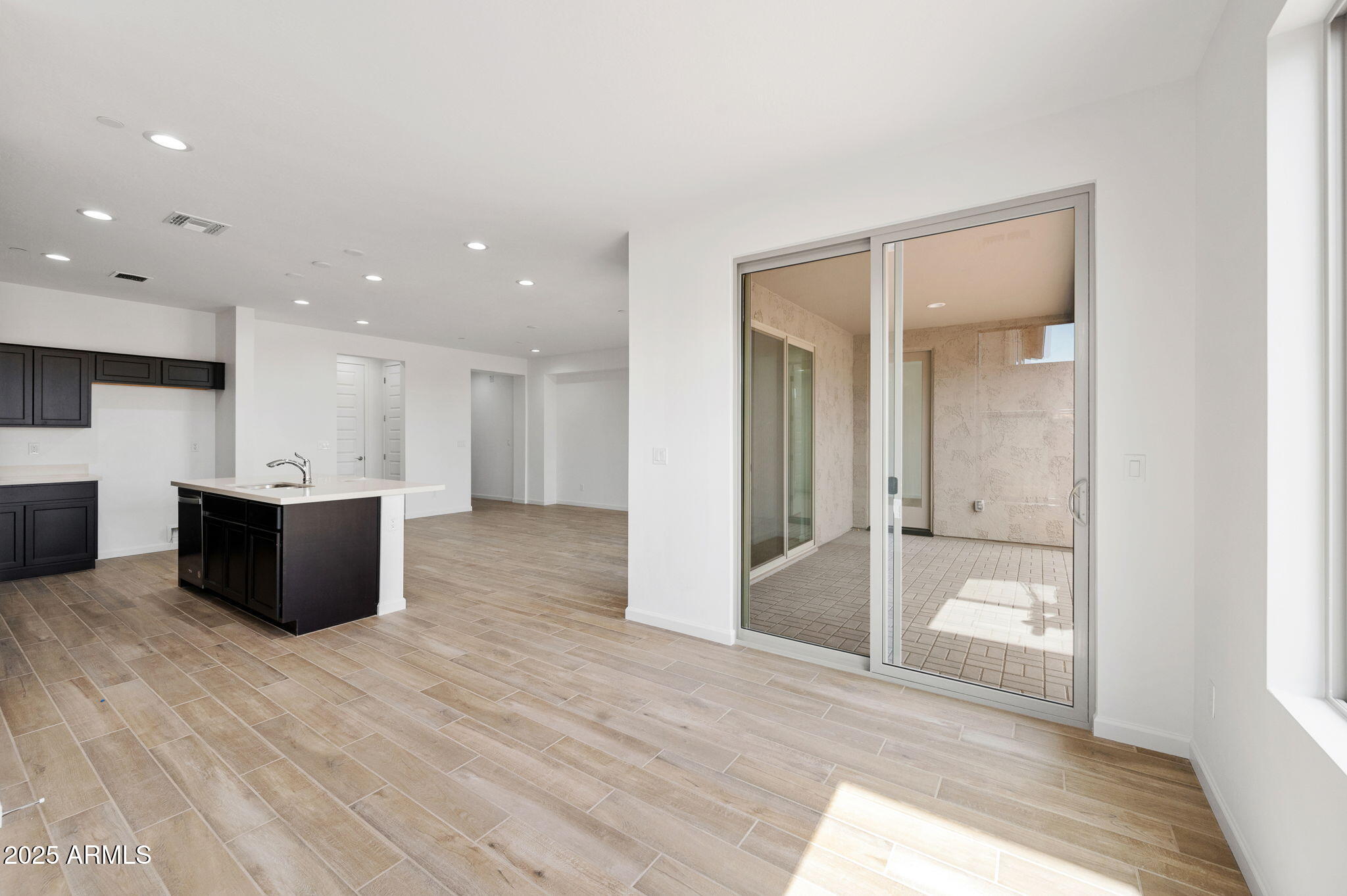 833 Eugene Road Clarkdale, AZ 86324 - Photo 9 of 24 15-Dining-3-1