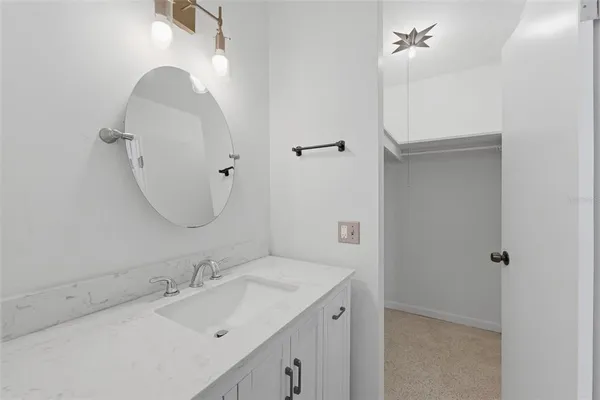 $2,890 | 7700 15th Way North, St. Petersburg, FL 33702