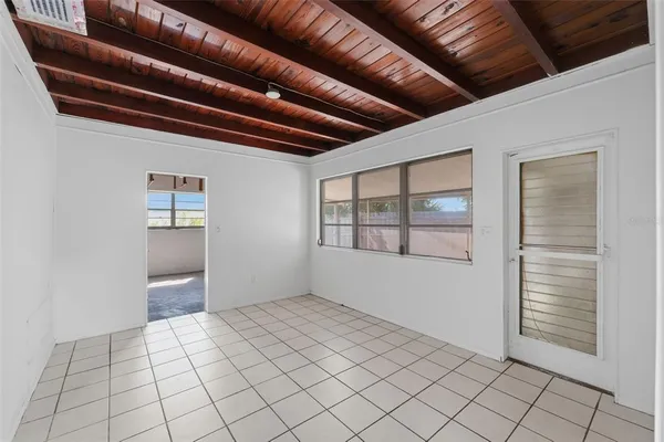 $2,890 | 7700 15th Way North, St. Petersburg, FL 33702