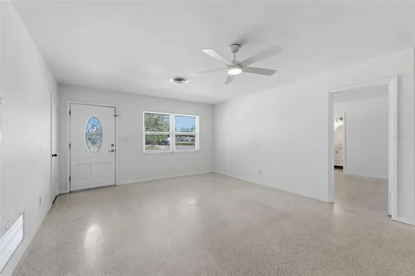 $2,890 | 7700 15th Way North, St. Petersburg, FL 33702