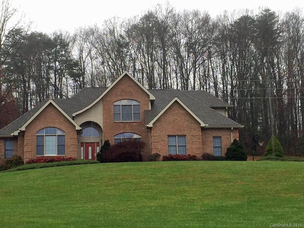 104 Shallow View, Unit 2 Candler, NC 28715 - Photo 1 of 23 Gallery Image 1