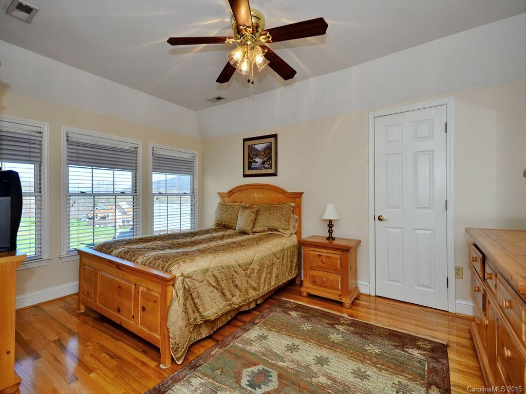 104 Shallow View, Unit 2 Candler, NC 28715 - Photo 18 of 23 Gallery Image 18
