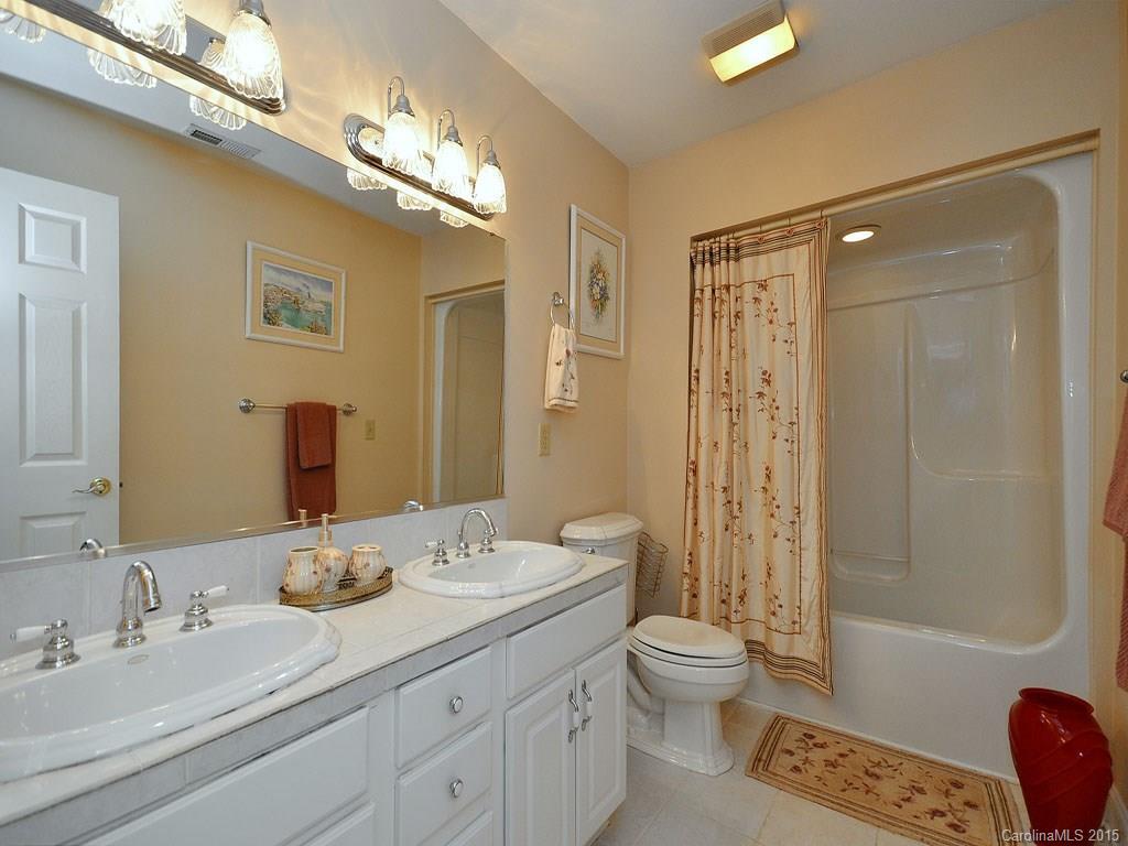 104 Shallow View, Unit 2 Candler, NC 28715 - Photo 20 of 23 Gallery Image 20