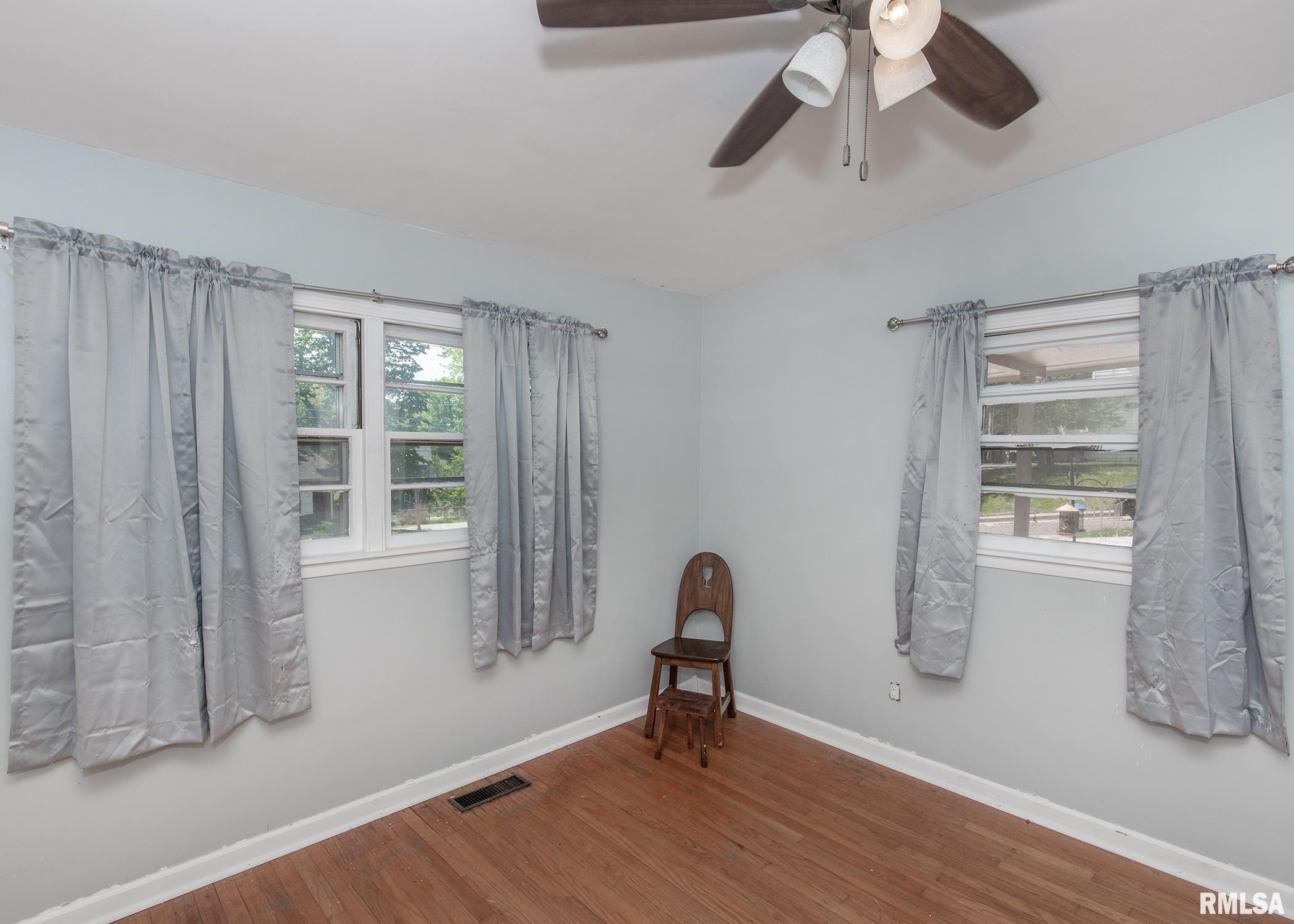2230 Telegraph Road Davenport, IA 52804 - Photo 19 of 32 Gallery Image 19