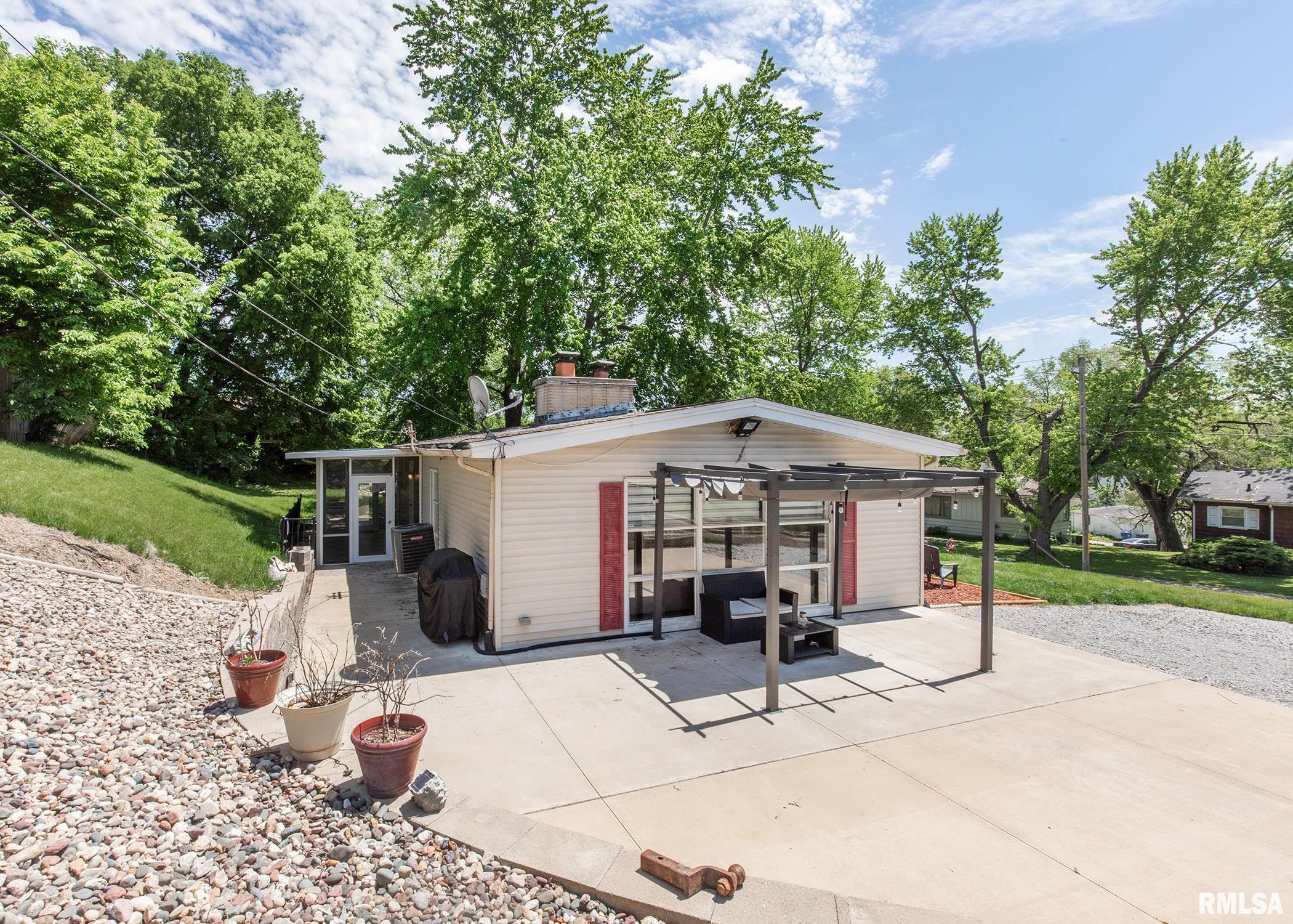 2230 Telegraph Road Davenport, IA 52804 - Photo 30 of 32 Gallery Image 30