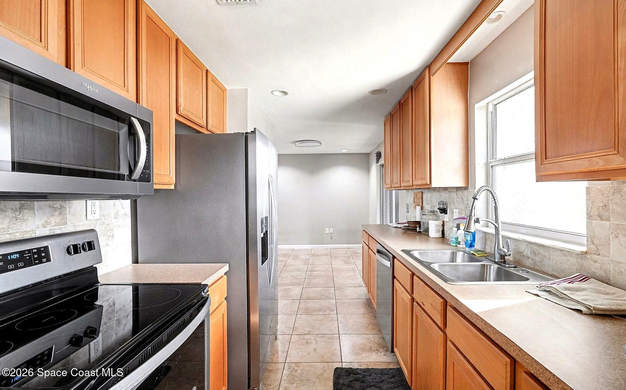 2065 Abalone Avenue Indialantic, FL 32903 - Photo 8 of 23 Kitchen
