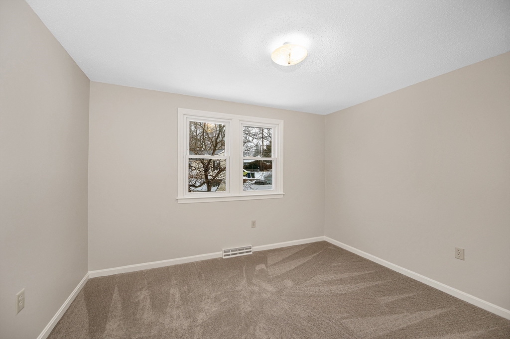 241 Broadway Road, Unit 50 Dracut, MA 01826 - Photo 18 of 36