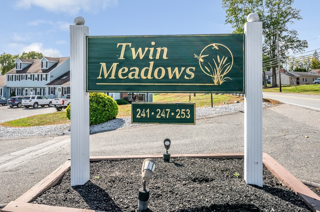 241 Broadway Road, Unit 50 Dracut, MA 01826 - Photo 2 of 36