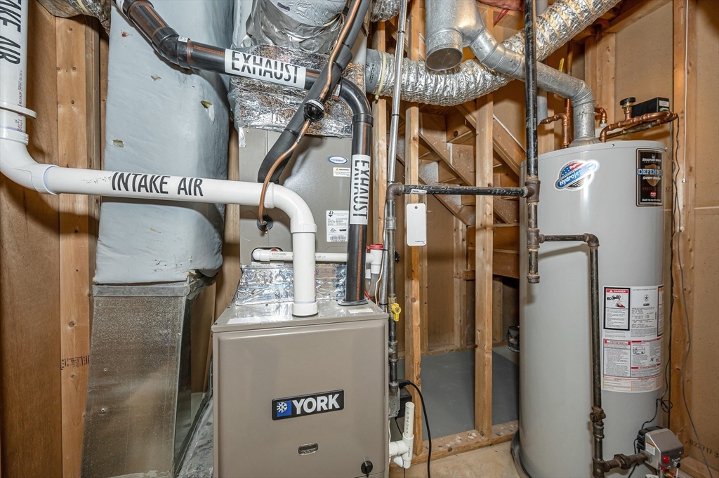 241 Broadway Road, Unit 50 Dracut, MA 01826 - Photo 33 of 36