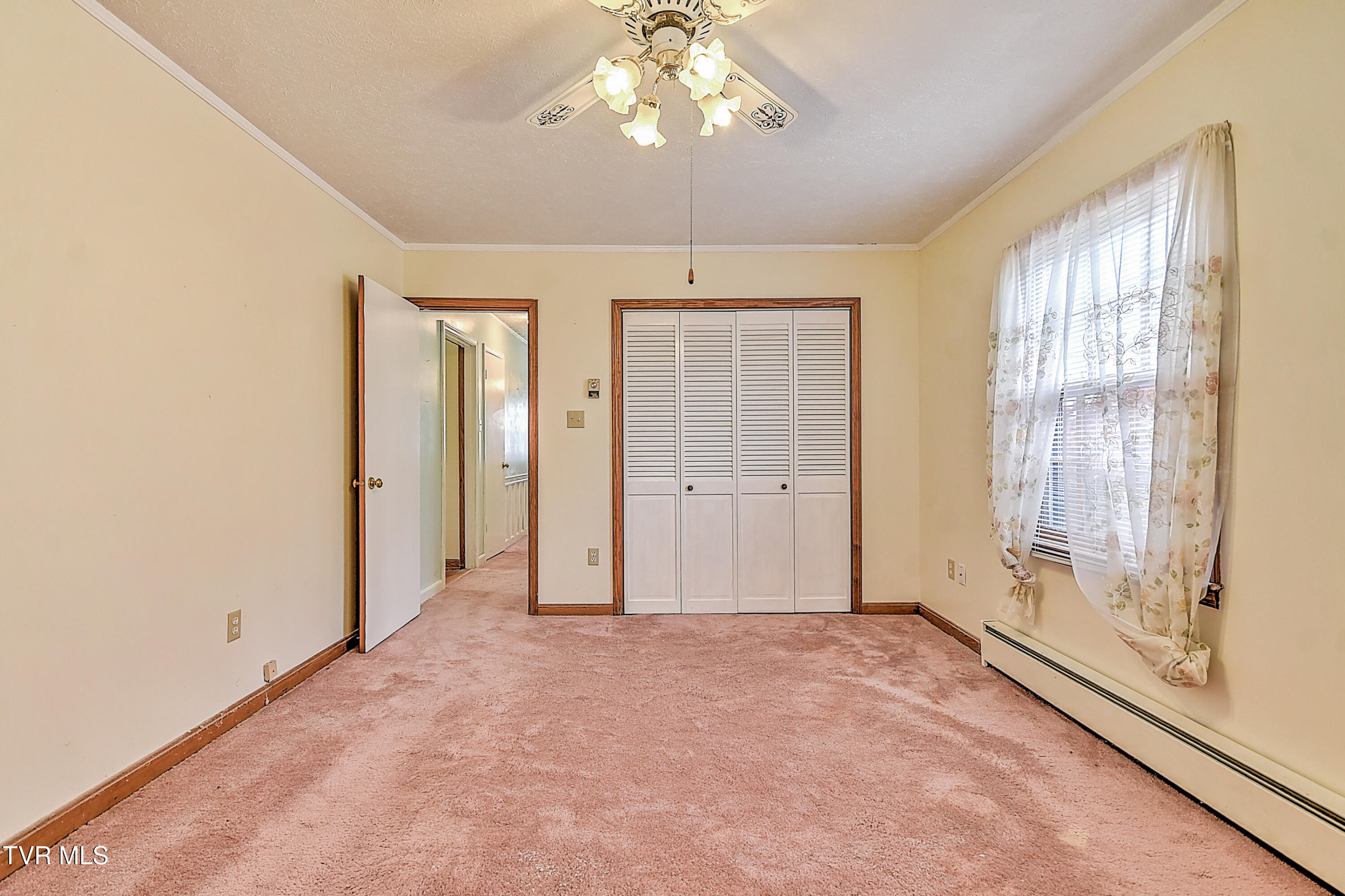 700 Painter Creek Road Bristol, TN 37620 - Photo 19 of 51 700 Painter Creek KB-23