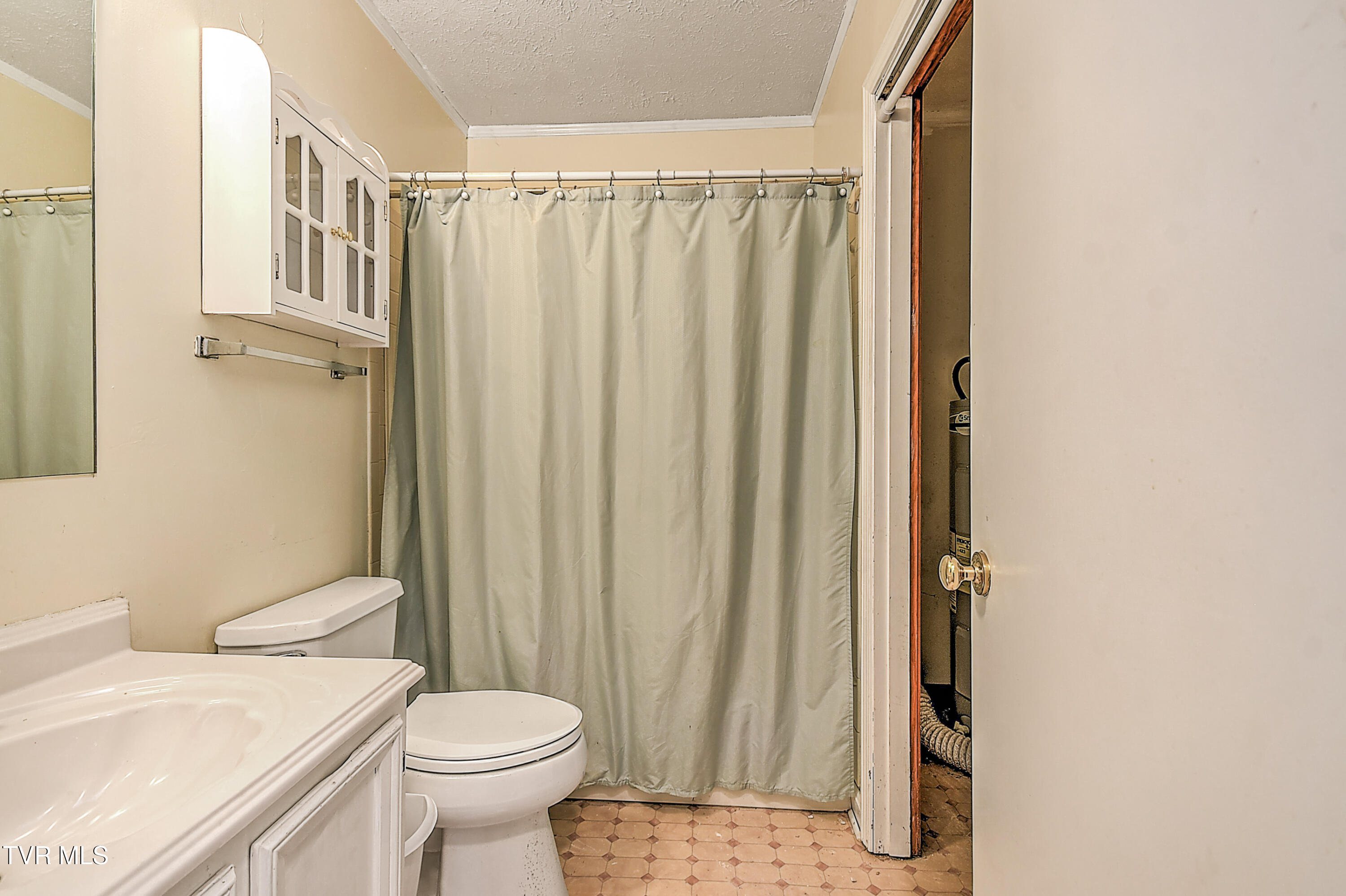 700 Painter Creek Road Bristol, TN 37620 - Photo 21 of 51 700 Painter Creek KB-25