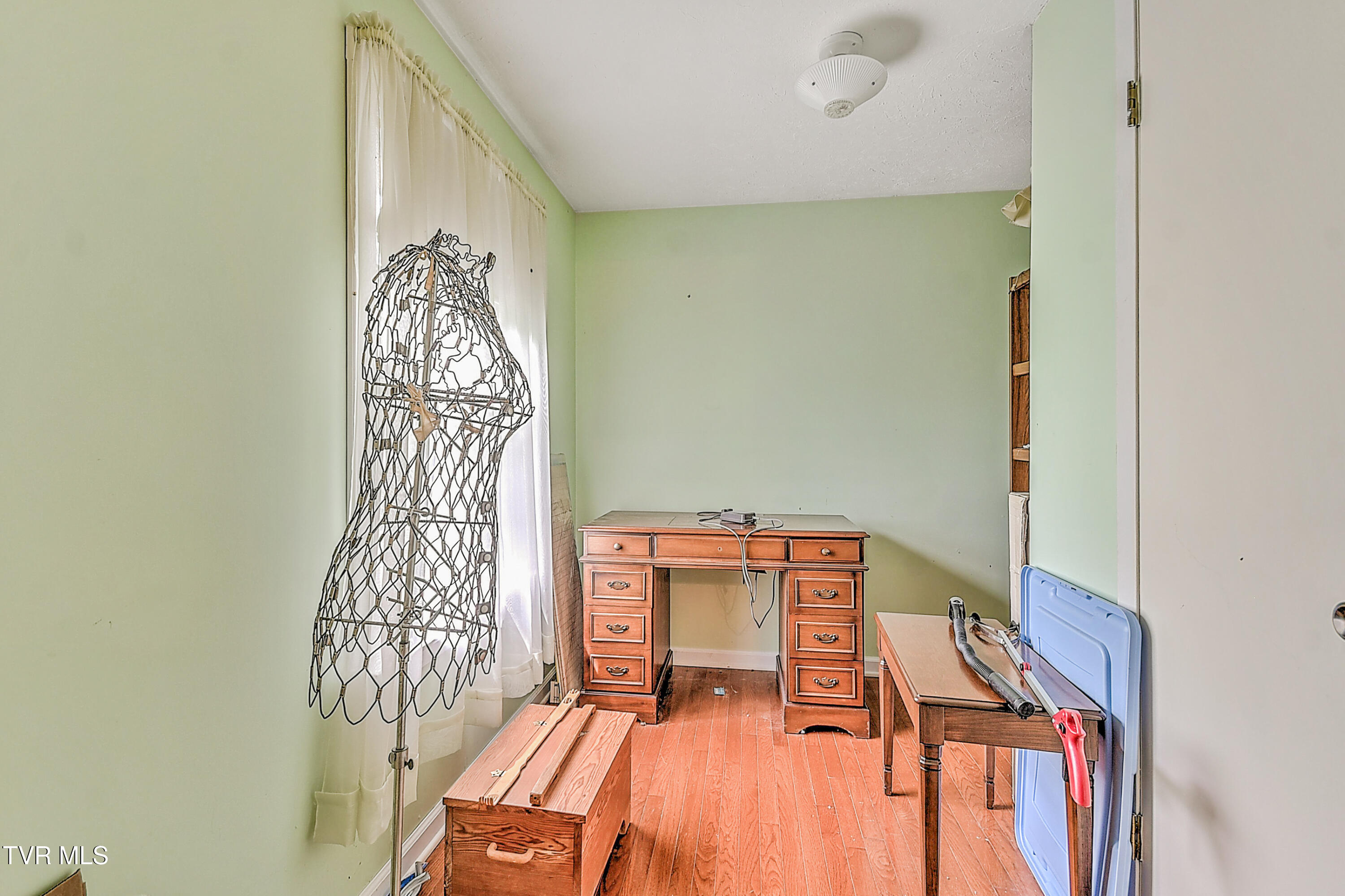 700 Painter Creek Road Bristol, TN 37620 - Photo 30 of 51 700 Painter Creek KB-30