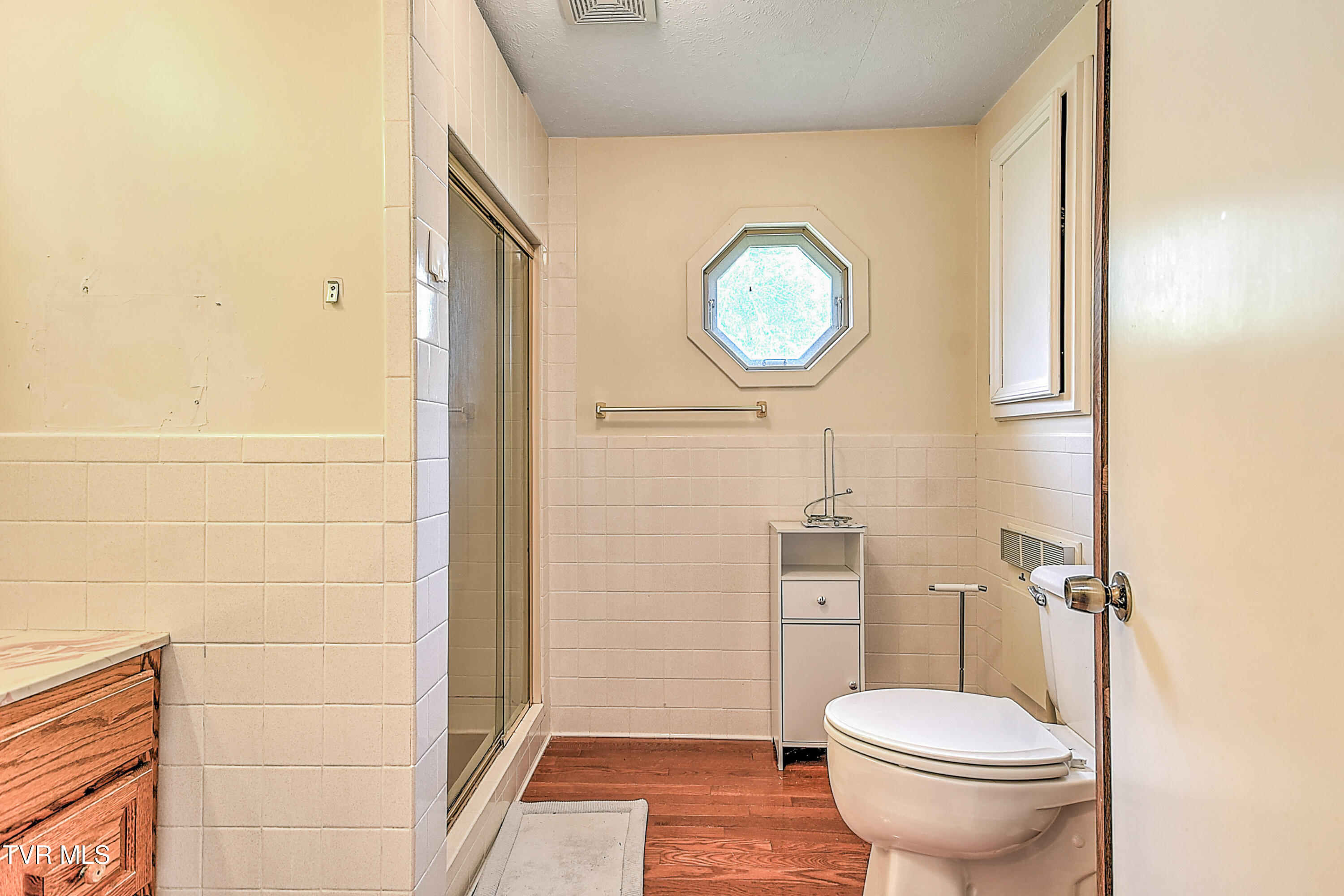 700 Painter Creek Road Bristol, TN 37620 - Photo 31 of 51 700 Painter Creek KB-36