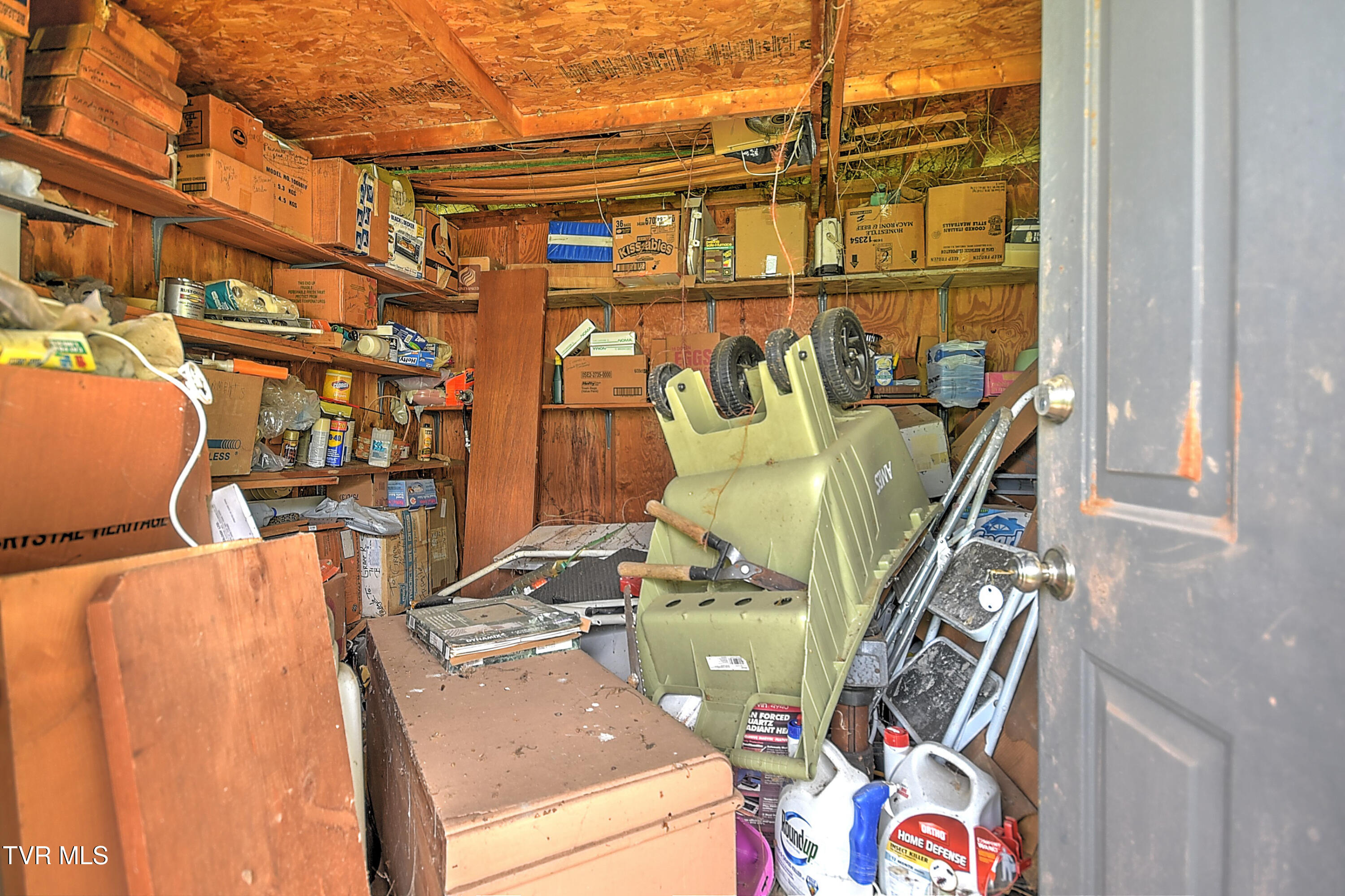 700 Painter Creek Road Bristol, TN 37620 - Photo 42 of 51 700 Painter Creek KB-50