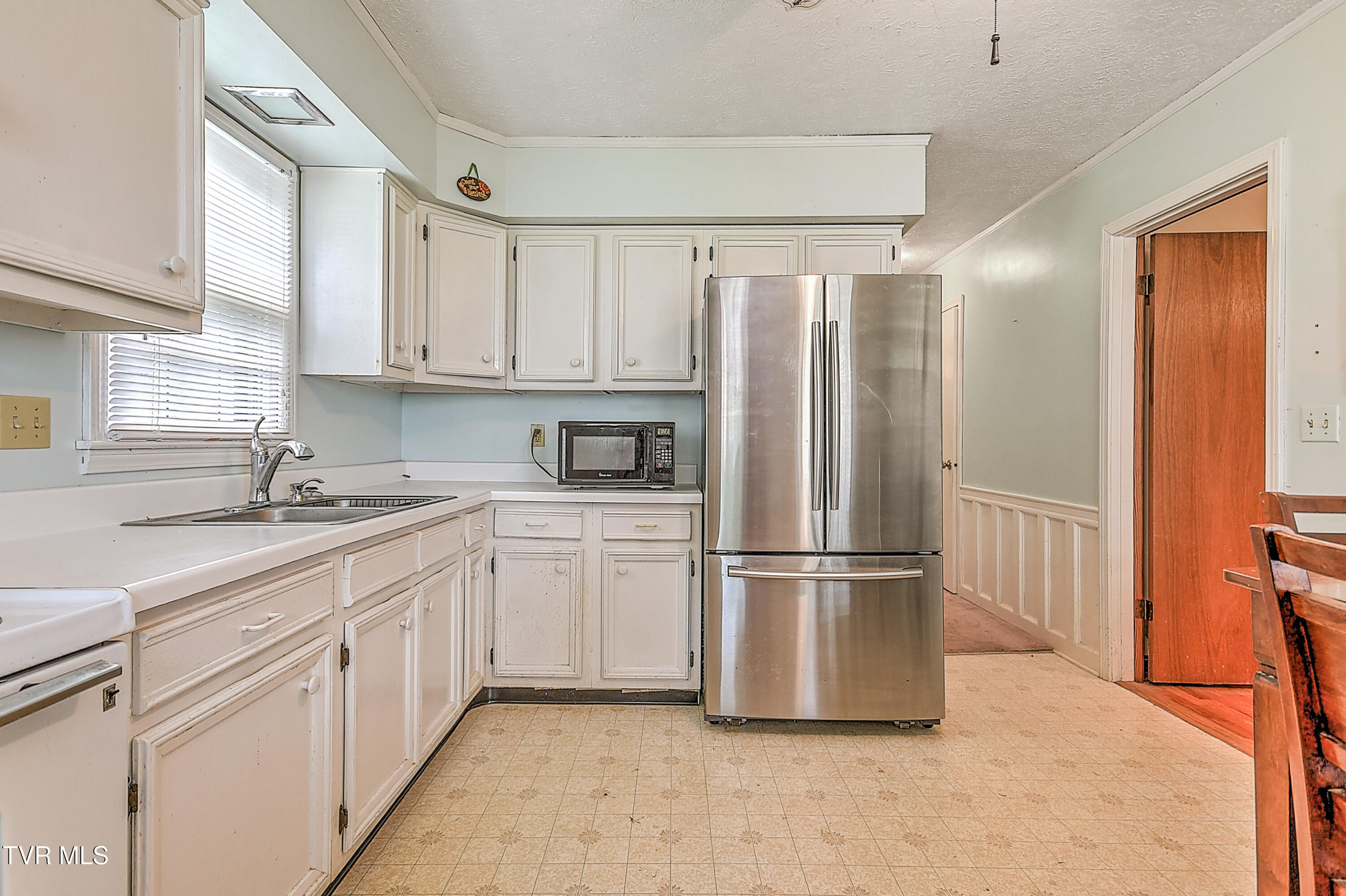 700 Painter Creek Road Bristol, TN 37620 - Photo 6 of 51 700 Painter Creek KB-10