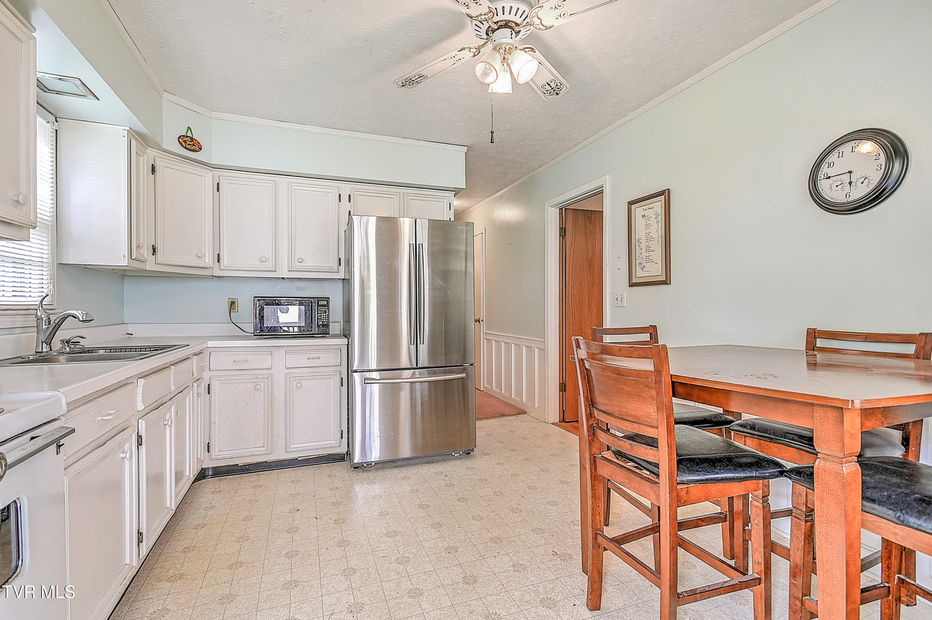 700 Painter Creek Road Bristol, TN 37620 - Photo 8 of 51 700 Painter Creek KB-8