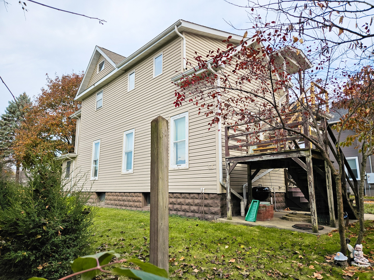 313 West Nippersink Road Round Lake, IL 60073 - Photo 7 of 53 Gallery Image 7