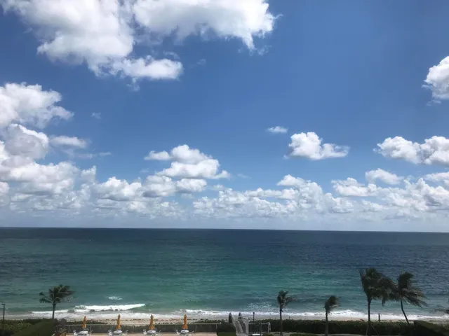 $850,000 | 3230 South Ocean Boulevard, Unit D511, Palm Beach, FL 33480